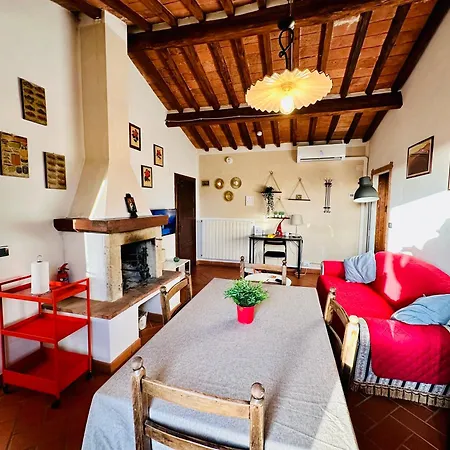 아파트 Casina Del Fabbro Vista Mare E Colline Toscane