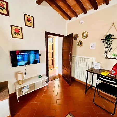 Casina Del Fabbro Vista Mare E Colline Toscane