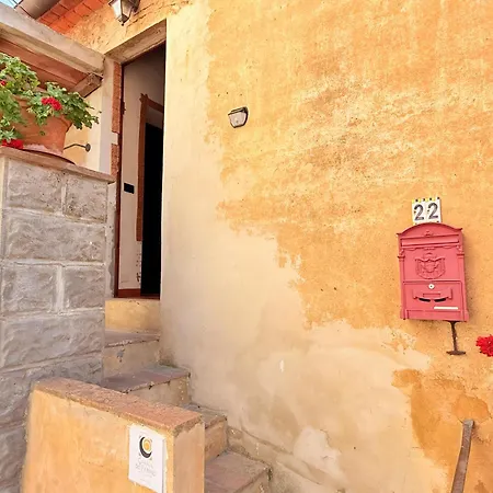 Casina Del Fabbro Vista Mare E Colline Toscane Apartamento *